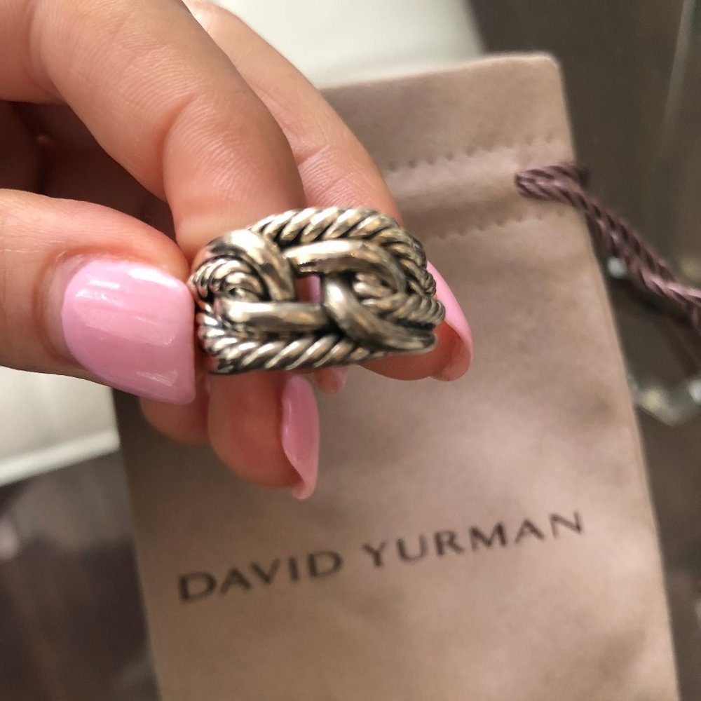 Authentic David Yurman Crossover Ring Size 6